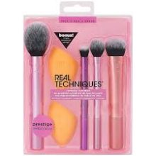 ست براش 6 تیکه ریل تکنیک Real techniques everyday essential با پد آرایشی